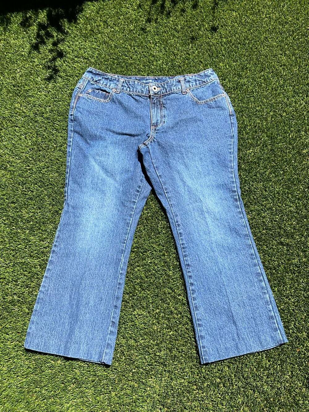 Avenue Jeans Women's Petite 14 Blue Denim Bootcut Jeans